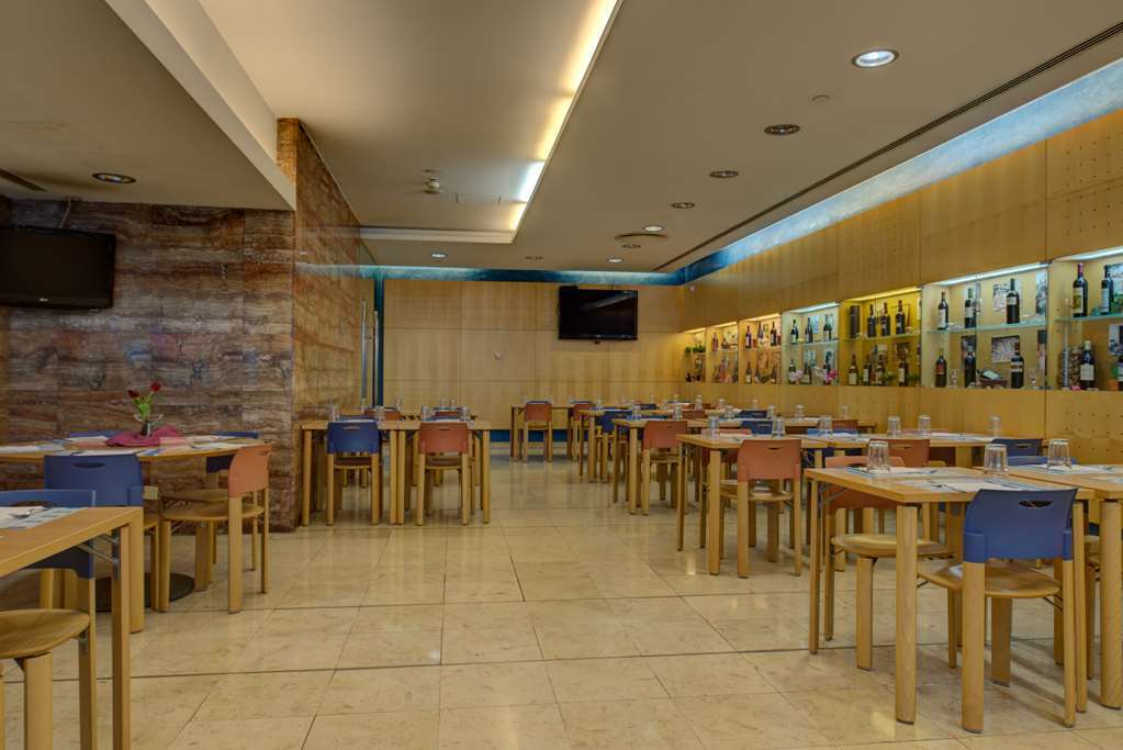 Hotel Vip Executive Entrecampos & Conference 4*
